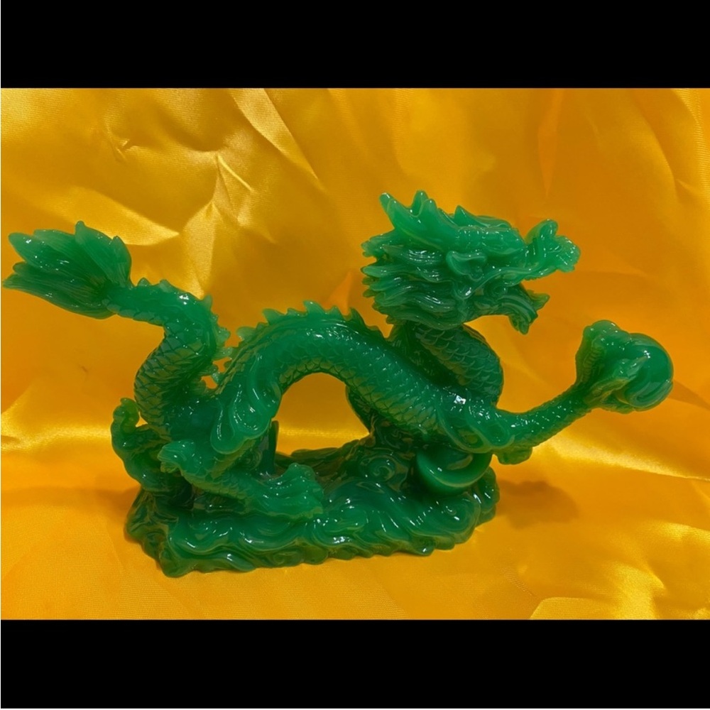 Vibrant Green Jade Dragon Decor Accent